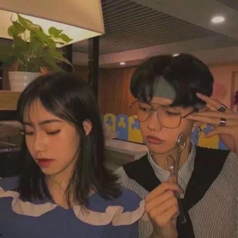 国产情侣做爱自拍,自拍摄影下的浪漫时光 第3张 国产情侣做爱自拍,自拍摄影下的浪漫时光 第3张